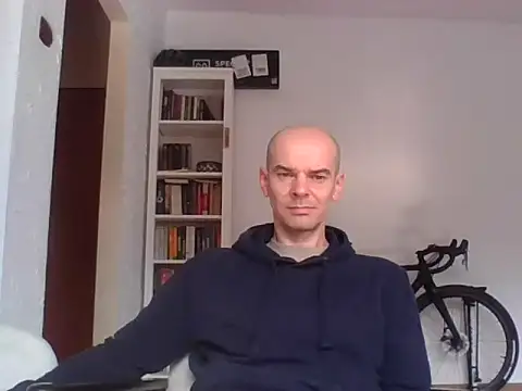 Snapshot of BadRec40 chatting on 28, 4, 2026 BadRec40 online show from 28, 4, 2026