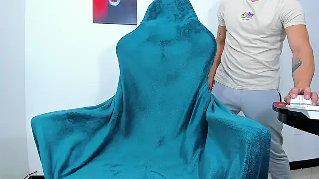 Snapshot of lazzon_bastion chatting on 24, 1, 2025 lazzon bastion online show from 24, 1, 2025