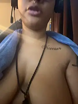 nickytheehawtie online show from 25, 2, 2026