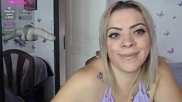 LIila28six online show from 27, 1, 2025