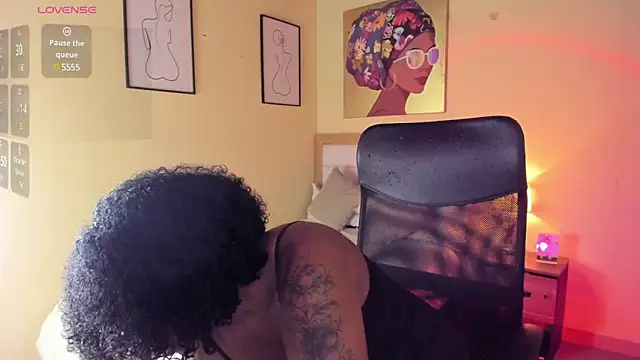 AitanaBrown  online show from 24, 2, 2025