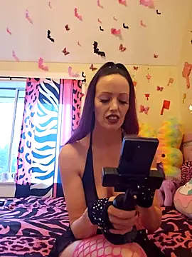 Adrina Drake online show from 20, 3, 2026