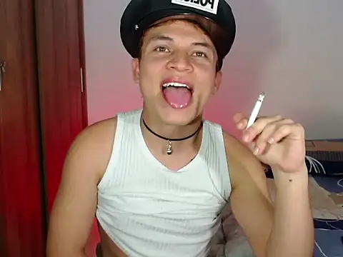 Snapshot of Leon_Wild chatting on 22, 3, 2026 Leon Wild online show from 22, 3, 2026