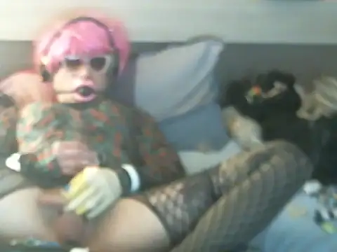 Snapshot of Kinkyslut07 chatting on 11, 11, 2025 Kinkyslut07 online show from 11, 11, 2025