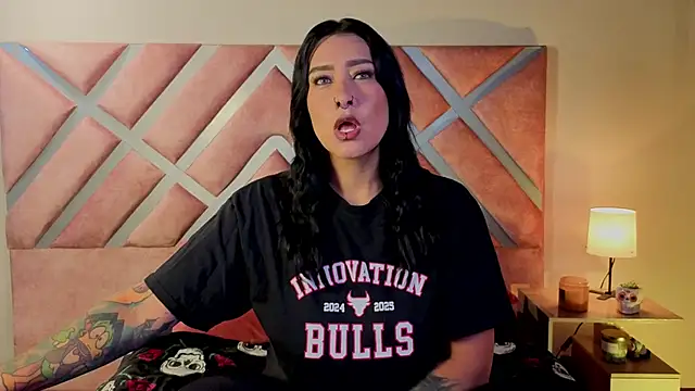  kelly hous36 online show from 30, 6, 2026