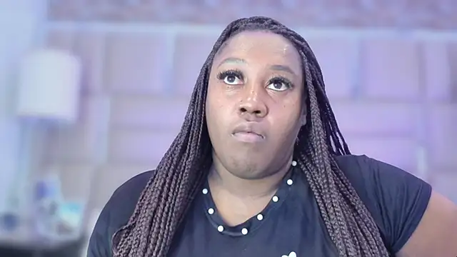 ShaniaBrownn online show from 9, 6, 2026