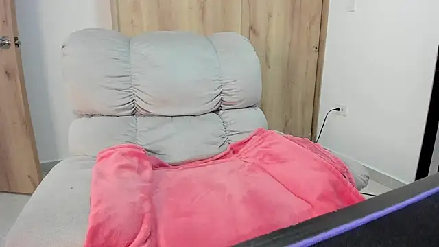 xspecialoomx online show from 29, 4, 2026