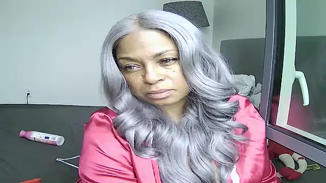 MSweetLindaParks online show from 22, 6, 2026