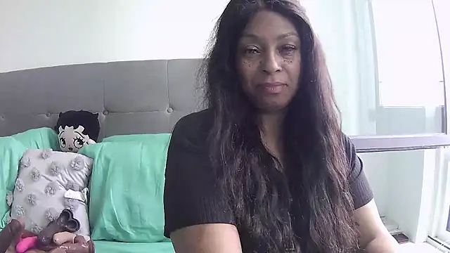 MSweetLindaParks online show from 27, 6, 2026