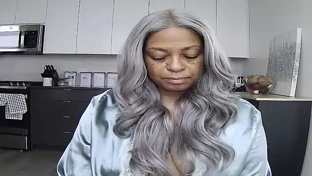MSweetLindaParks online show from 16, 7, 2026