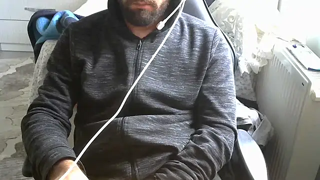 Snapshot of crazybaby5461 chatting on 19, 10, 2025 crazybaby5461 online show from 19, 10, 2025