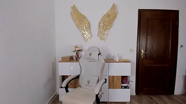 Sally Secret online show from 8, 2, 2026