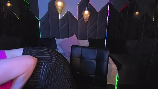 NikaGentle online show from 7, 11, 2025