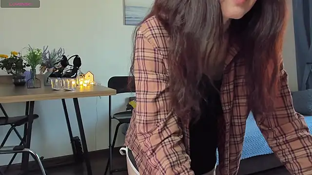 AvroraSakura online show from 7, 3, 2025