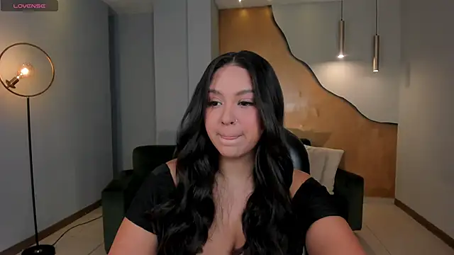 ToriCrossX online show from 25, 10, 2025