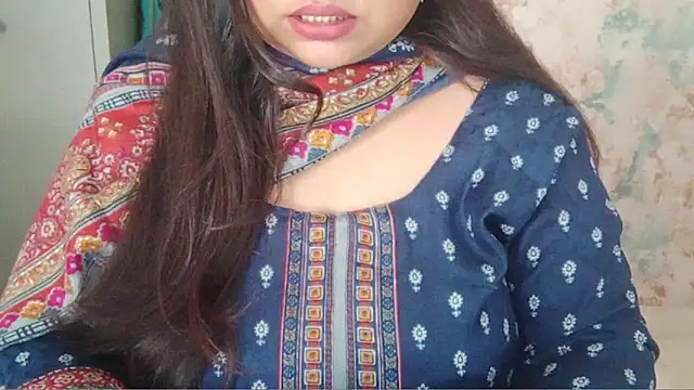 Snapshot of yoursnishaa chatting on 13, 11, 2025 yoursnishaa online show from 13, 11, 2025