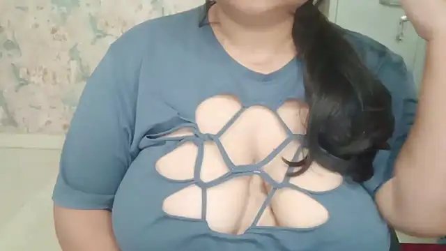 Snapshot of yoursnishaa chatting on 14, 2, 2026 yoursnishaa online show from 14, 2, 2026