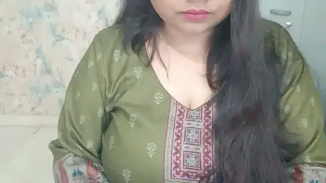 Snapshot of yoursnishaa chatting on 15, 2, 2026 yoursnishaa online show from 15, 2, 2026