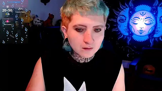 Marieblueeyes online show from 15, 3, 2025