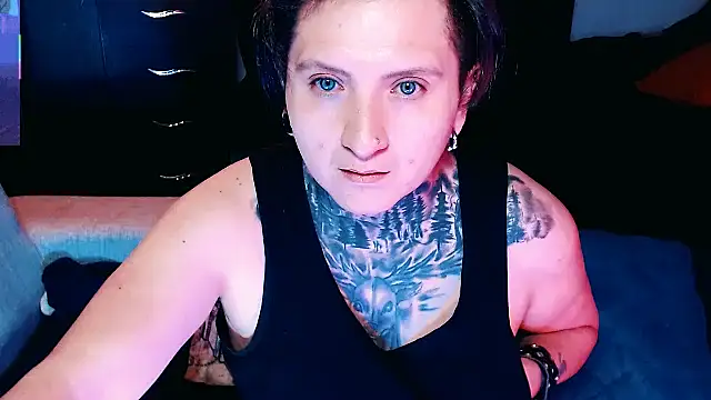 Marieblueeyes online show from 7, 10, 2025