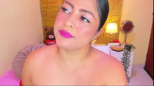 Julia Haye online show from 17, 2, 2026