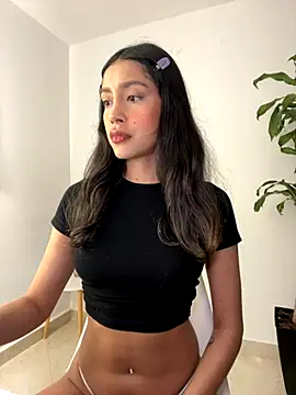 Snapshot of SelenaStone chatting on 6, 11, 2025 SelenaStone online show from 6, 11, 2025