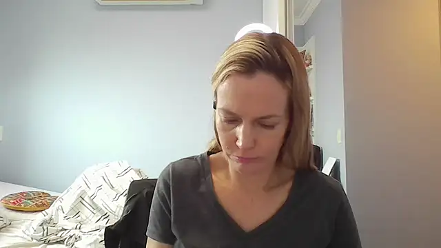 Annylove1 online show from 10, 2, 2026