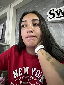 Hannahoff online show from 18, 2, 2025