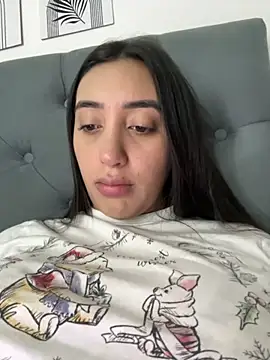 Snapshot of Hannahoff chatting on 22, 11, 2025 Hannahoff online show from 22, 11, 2025