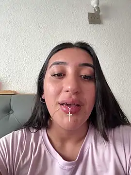 Snapshot of Hannahoff chatting on 9, 1, 2026 Hannahoff online show from 9, 1, 2026