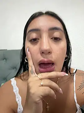 Snapshot of Hannahoff chatting on 28, 2, 2026 Hannahoff online show from 28, 2, 2026