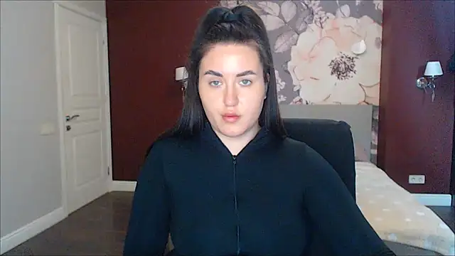 Roxie Bradley online show from 17, 1, 2025