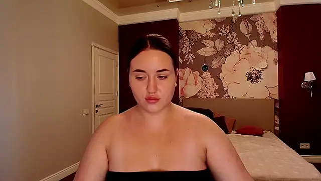 Roxie Bradley online show from 24, 9, 2025