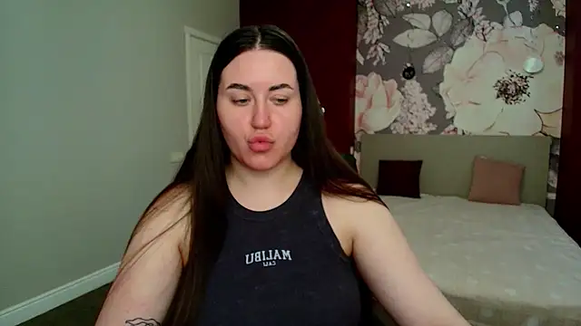 Roxie Bradley online show from 30, 4, 2026