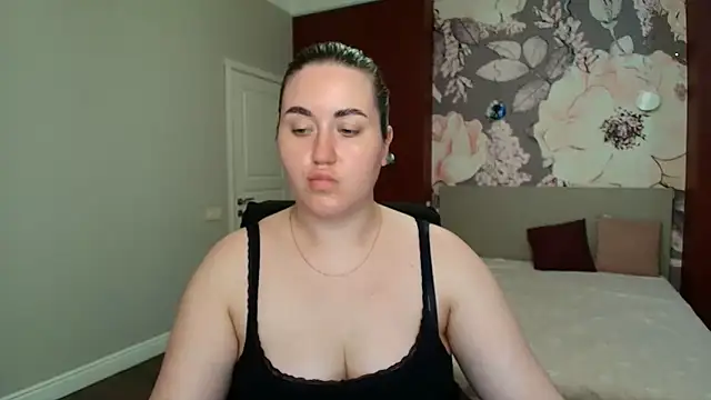 Roxie Bradley online show from 20, 5, 2026