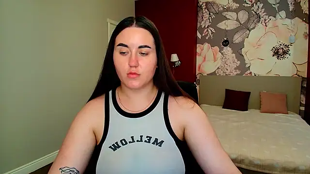 Roxie Bradley online show from 18, 6, 2026