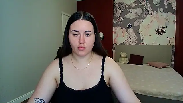 Roxie Bradley online show from 15, 7, 2026