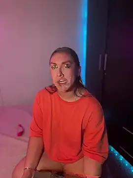 Im sophiie online show from 25, 2, 2025