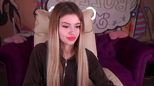 Lili Danger online show from 14, 12, 2024