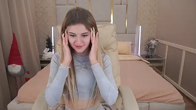 Lili Danger online show from 23, 12, 2024
