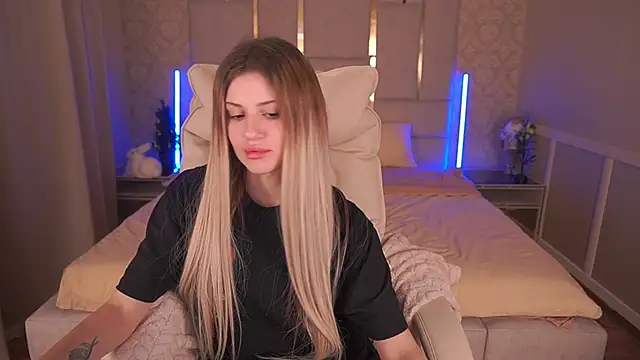 Lili Danger online show from 3, 1, 2025