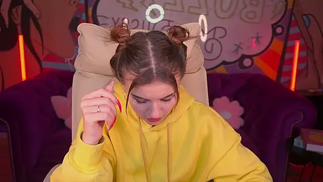 Lili Danger online show from 28, 1, 2025