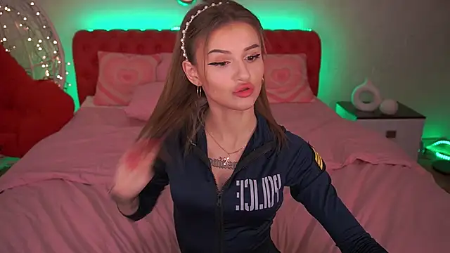Lili Danger online show from 1, 2, 2025