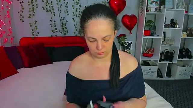 DarlingMilf online show from 8, 4, 2026