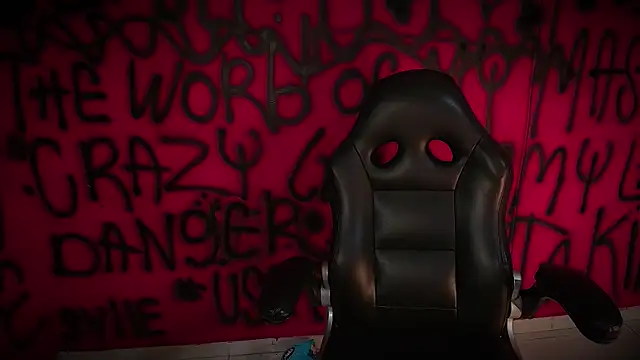 Laura takint online show from 24, 2, 2025