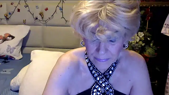 HappyWomanOn online show from 2, 12, 2025