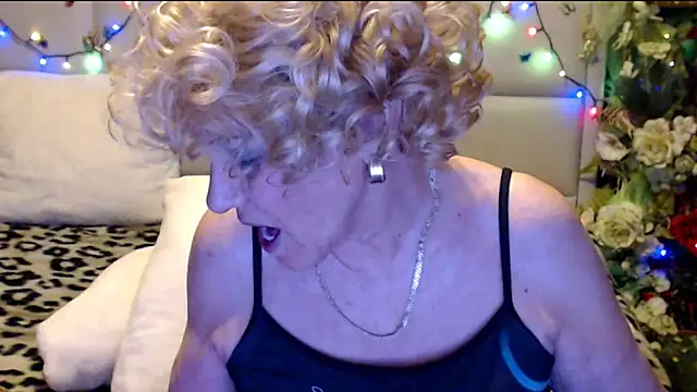 HappyWomanOn online show from 17, 1, 2026