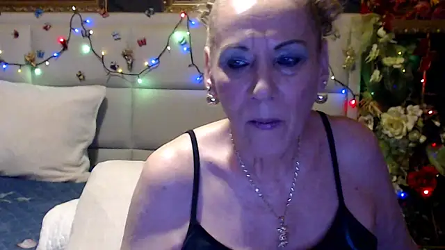HappyWomanOn online show from 6, 8, 2026
