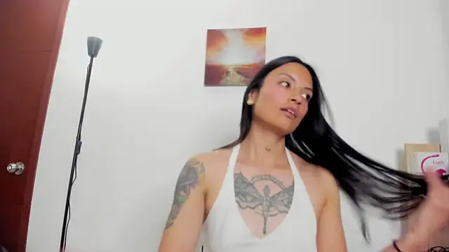 nia  white online show from 16, 7, 2026