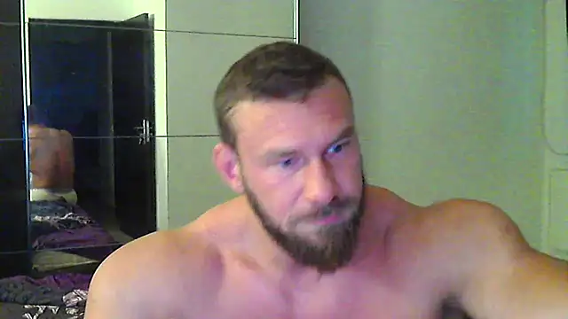 Snapshot of muscularkevin chatting on 16, 5, 2026 muscularkevin online show from 16, 5, 2026